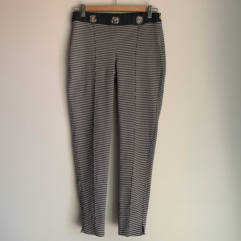 Save the Queen! Houndstooth Cigarette Pants, Size Medium
